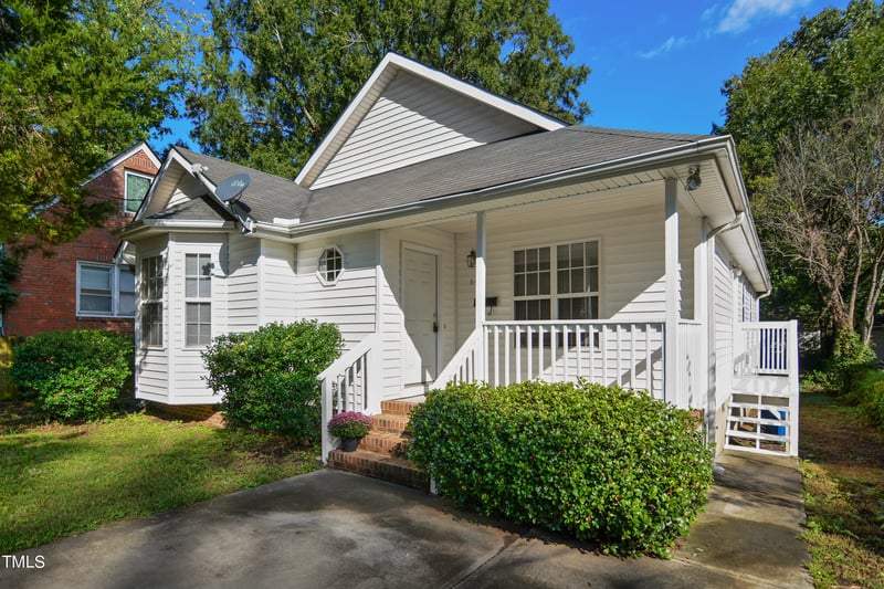 646 W Club Blvd, Durham, NC 27701