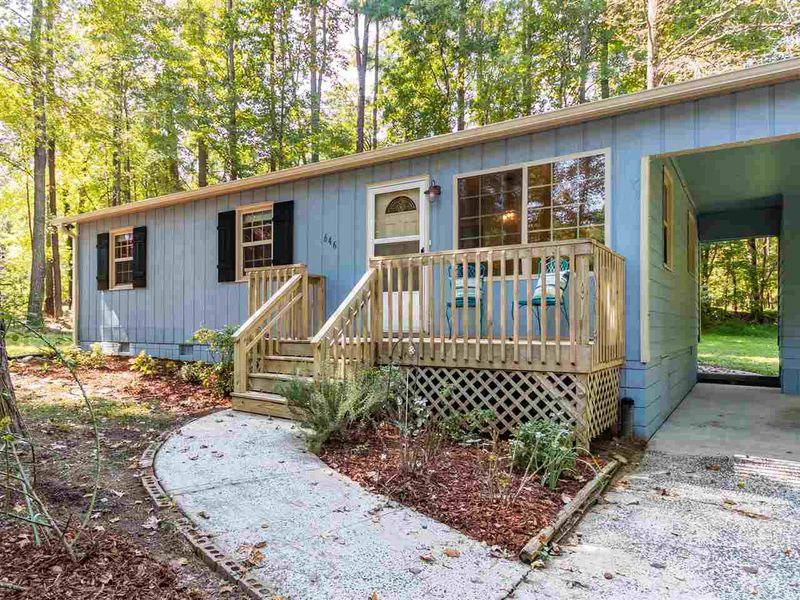 646 Pine Acres Rd, Chapel Hill, NC 27516