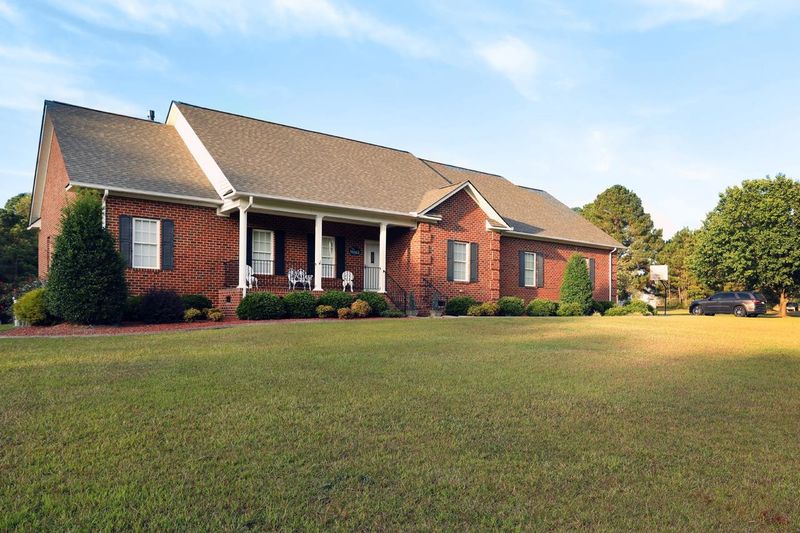 646 Stephenson Rd, Benson, NC 27504