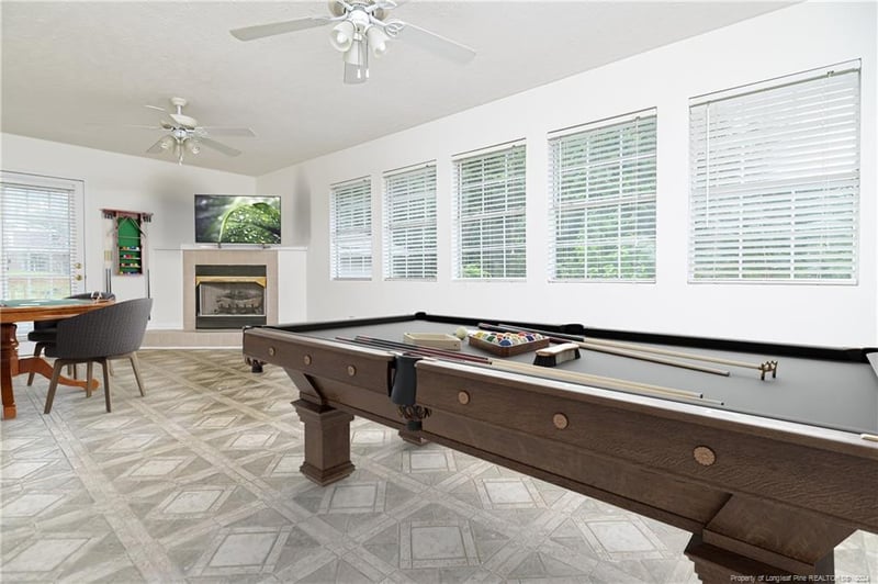 6464 Freeport Rd, Fayetteville, NC 28303