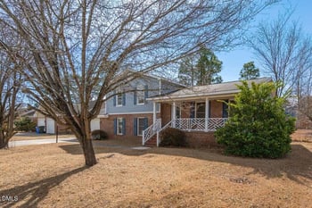 6467 Brookshire St, Fayetteville, NC 28314