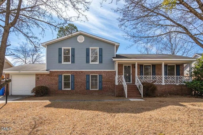 6467 Brookshire St, Fayetteville, NC 28314