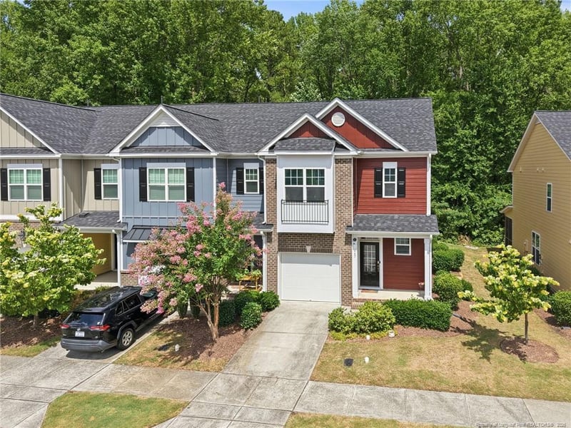 647 Briarcliff St, Apex, NC 27502
