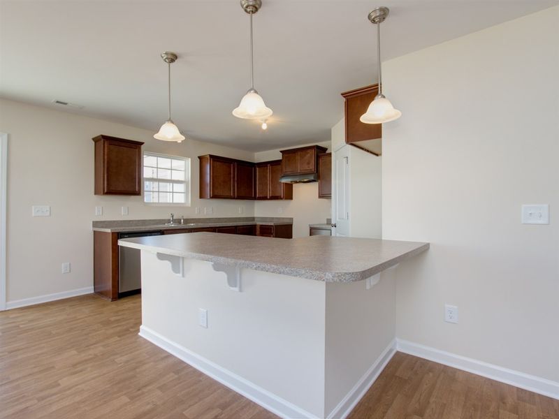 647 Cairn Cir, Burlington, NC 27217