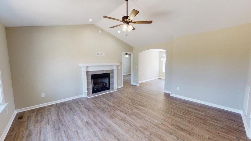 647 Flowers Rd, Four Oaks, NC 27524