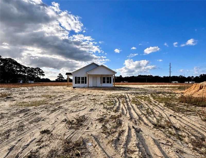 647 Mclamb Rd, Dunn, NC 28334