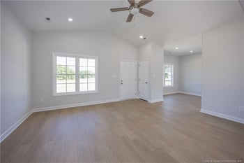 647 Mclamb Rd, Dunn, NC 28334