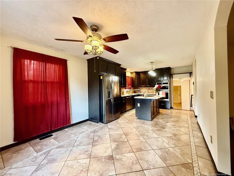6470 Gaddis Dr, Fayetteville, NC 28306