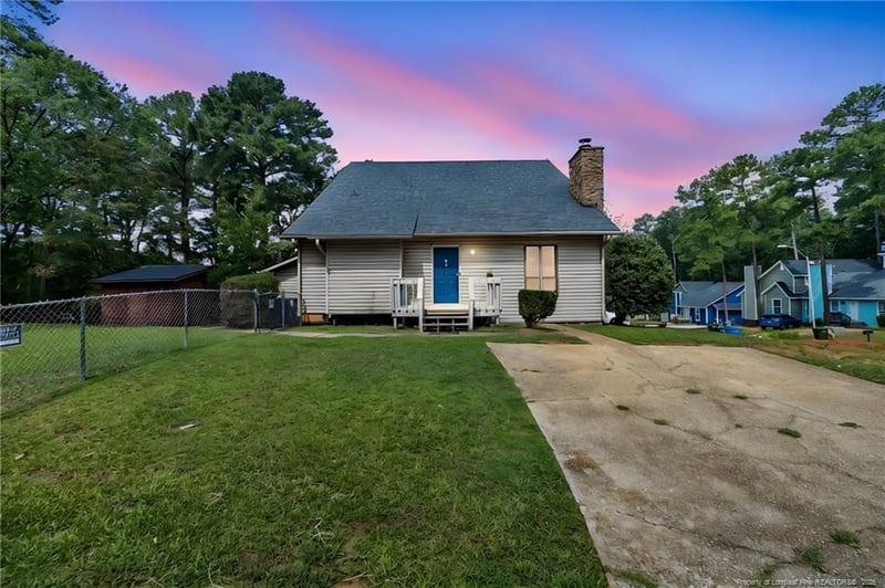 6477 Pittsfield Dr, Fayetteville, NC 28303