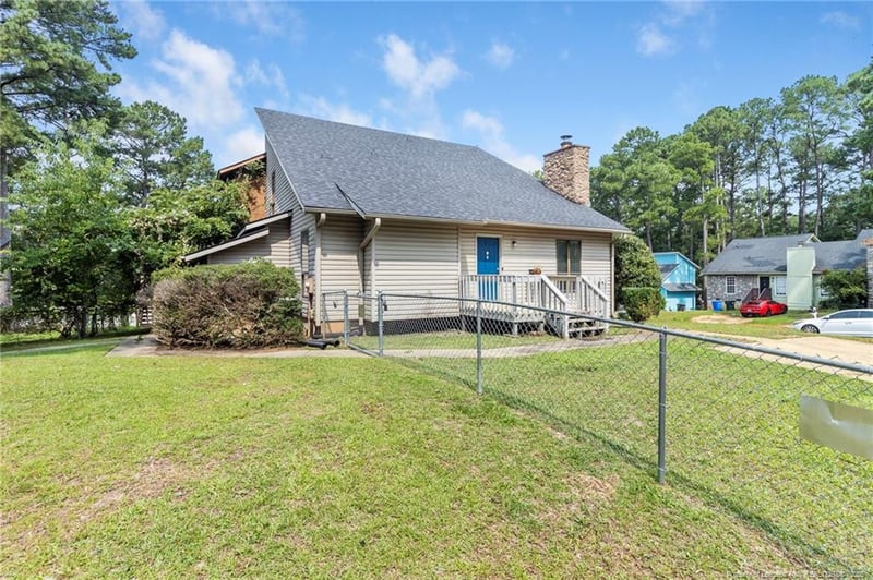 6477 Pittsfield Dr, Fayetteville, NC 28303