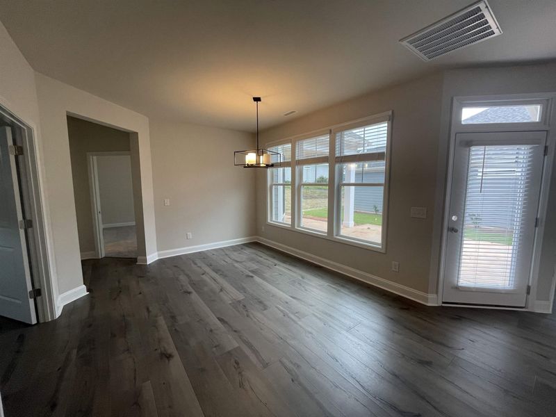 648 Bramble Ln, Clayton, NC 27527
