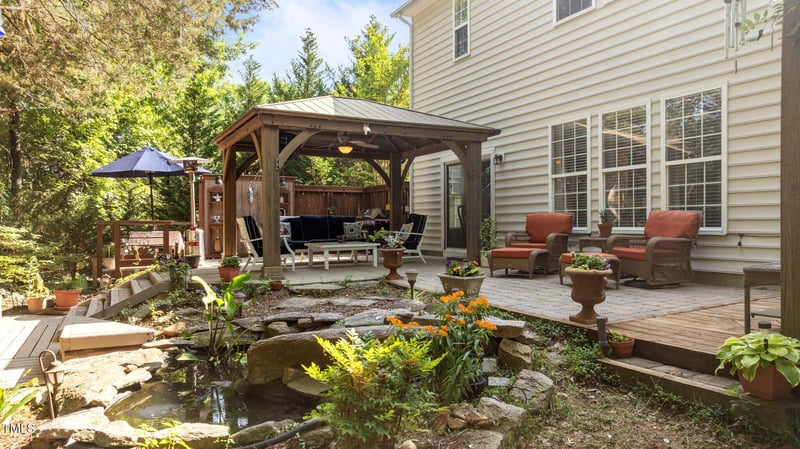 648 Long Melford Dr, Rolesville, NC 27571