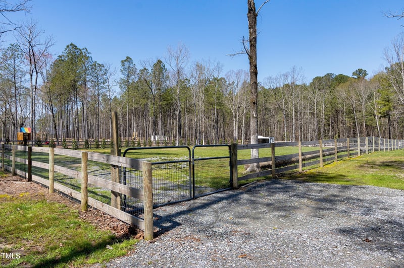 6480 Beaver Creek Rd, New Hill, NC 27562