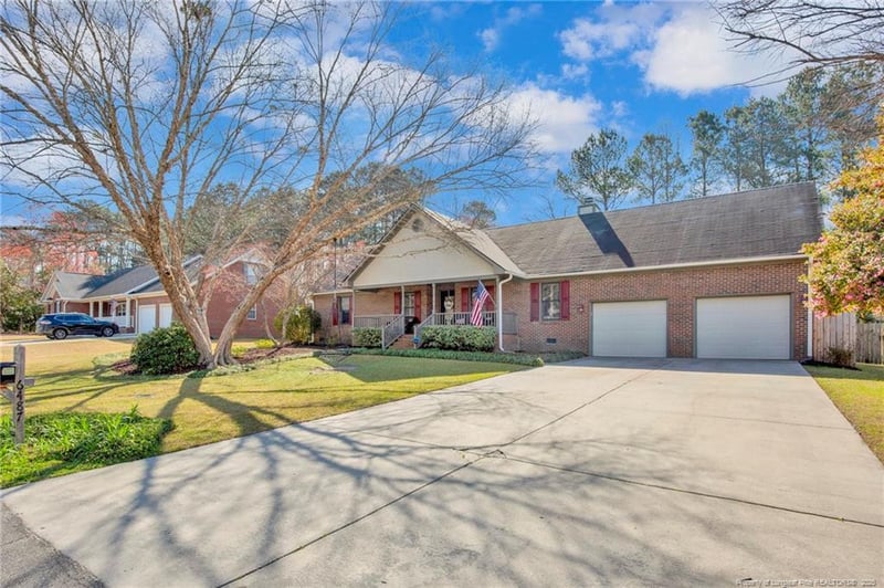 6487 Gaddis Dr, Fayetteville, NC 28306