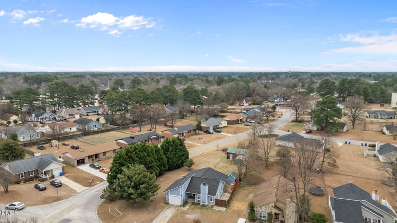 6487 People St, Fayetteville, NC 28304