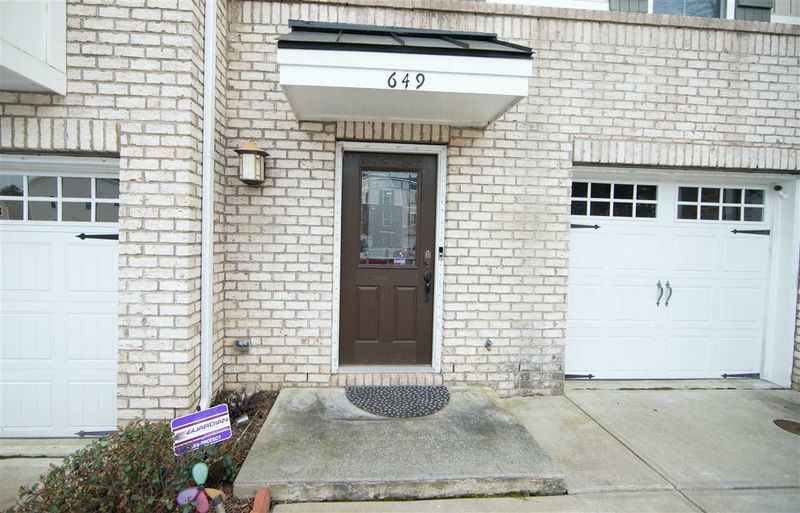 649 Berry Chase Way, Cary, NC 27519