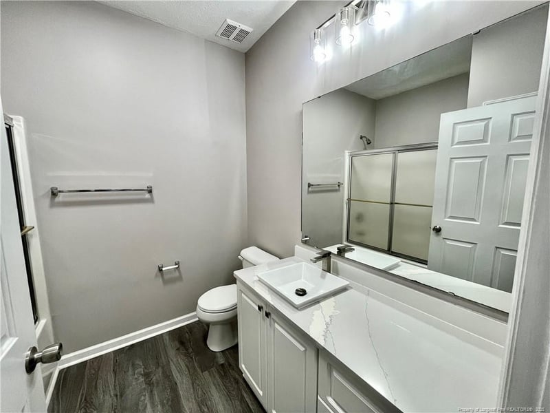 649 Brandermill Rd #101, Fayetteville, NC 28314