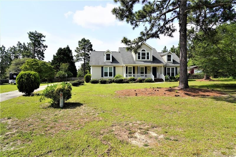 649 Foxlair Dr, Fayetteville, NC 28311