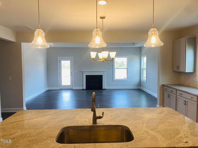 649 Longstanton Ave, Zebulon, NC 27597