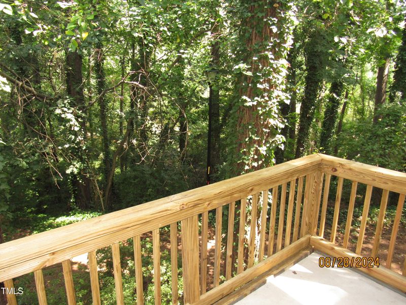 649 Pine Ridge Pl, Raleigh, NC 27609