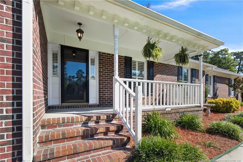 6494 Chamblee Dr, Fayetteville, NC 28306