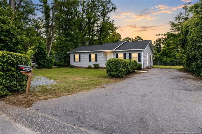 6495 Portsmouth Dr, Fayetteville, NC 28314