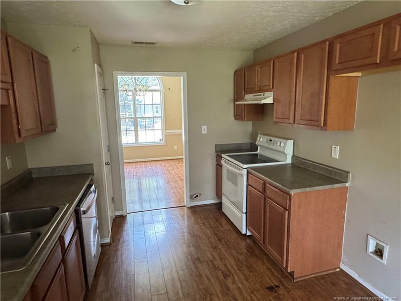 6497 Pittsfield Dr, Fayetteville, NC 28303