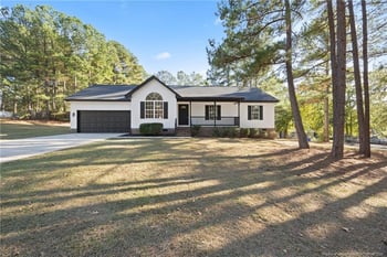 6497 Pittsfield Dr, Fayetteville, NC 28303
