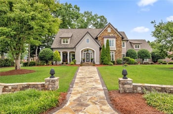 6498 Summerchase Dr, Fayetteville, NC 28311