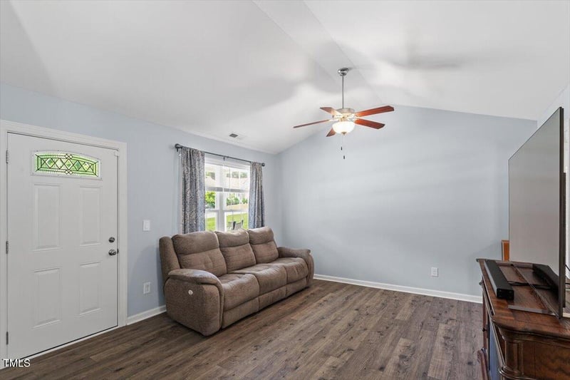 65 Alcock Ln, Youngsville, NC 27596