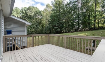 65 Beaver Ridge Dr, Youngsville, NC 27596