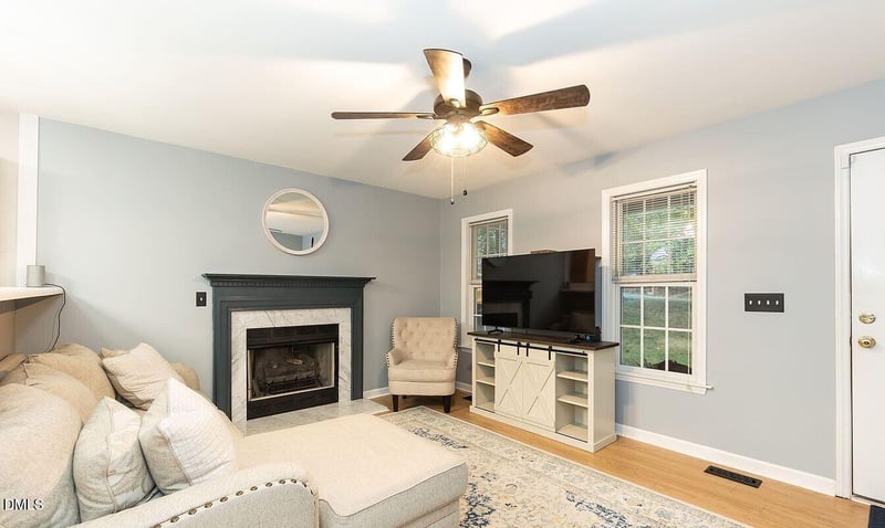 65 Beaver Ridge Dr, Youngsville, NC 27596