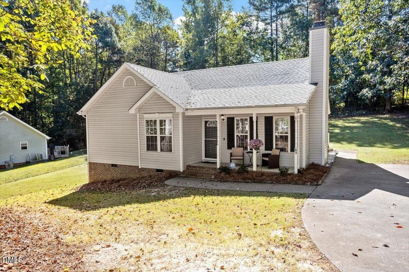 65 Beaver Ridge Dr, Youngsville, NC 27596