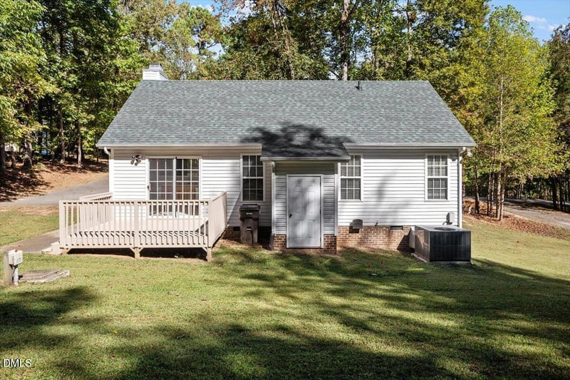 65 Beaver Ridge Dr, Youngsville, NC 27596