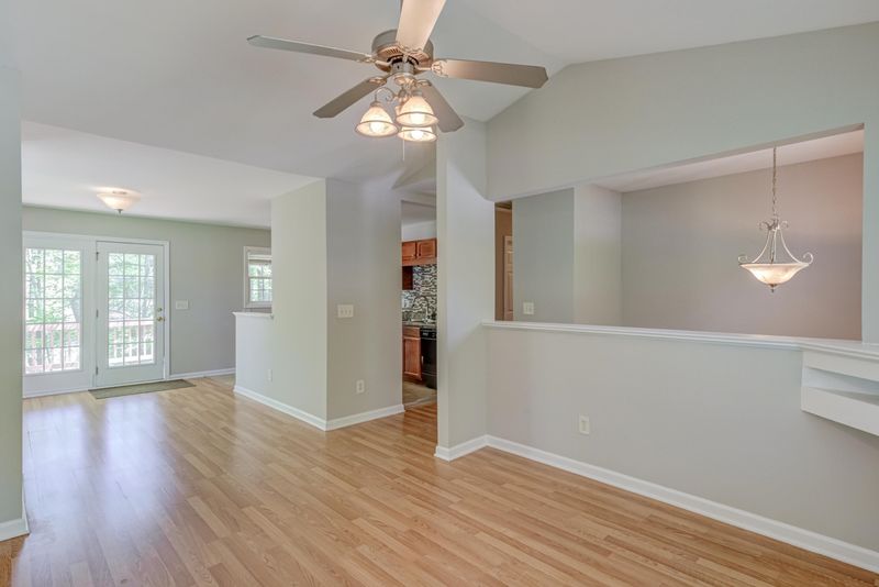 65 Bethany Ln, Youngsville, NC 27596