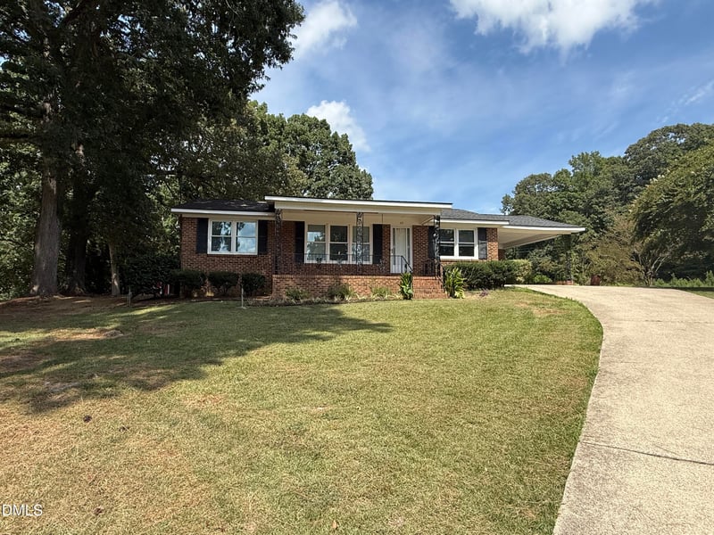 65 Bunn Ave, Zebulon, NC 27597