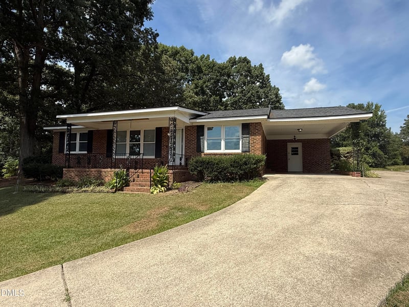 65 Bunn Ave, Zebulon, NC 27597
