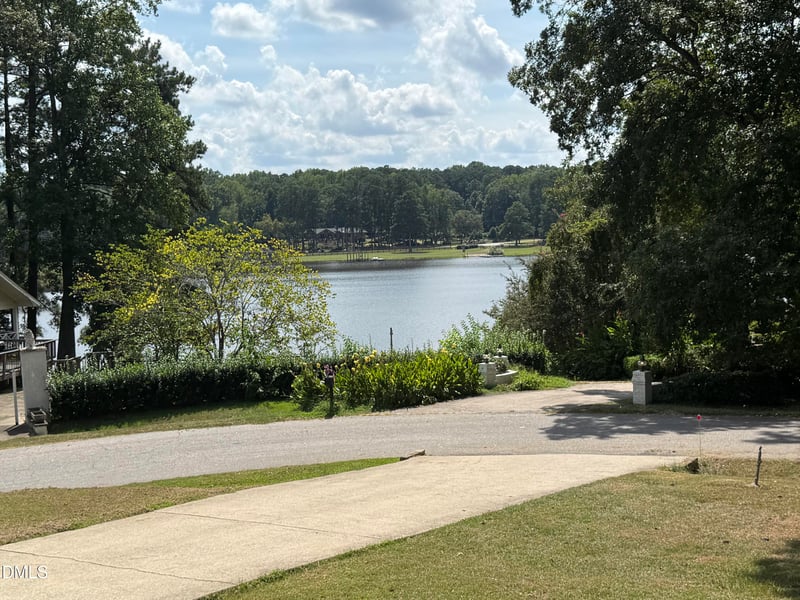 65 Bunn Ave, Zebulon, NC 27597