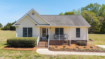 65 Candlewood Dr, Zebulon, NC 27597