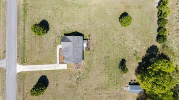 65 Candlewood Dr, Zebulon, NC 27597