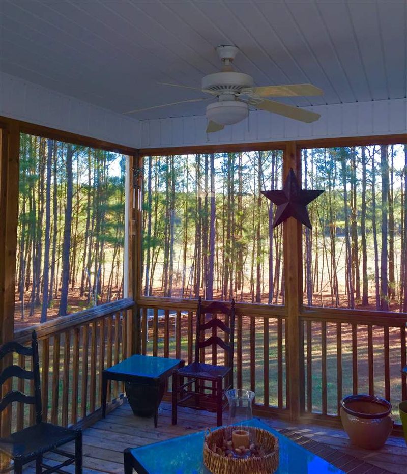 65 Crabtree Ct, Fuquay Varina, NC 27526