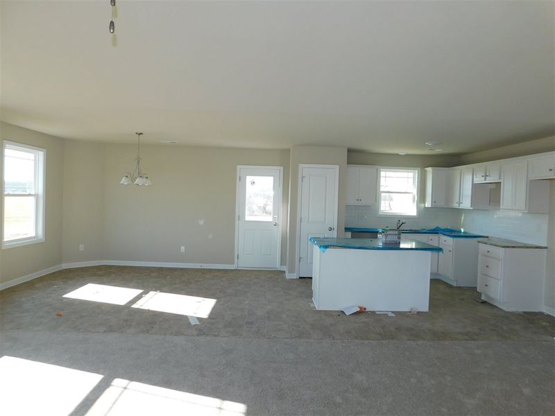 65 Falling Leaf Ln, Benson, NC 27504