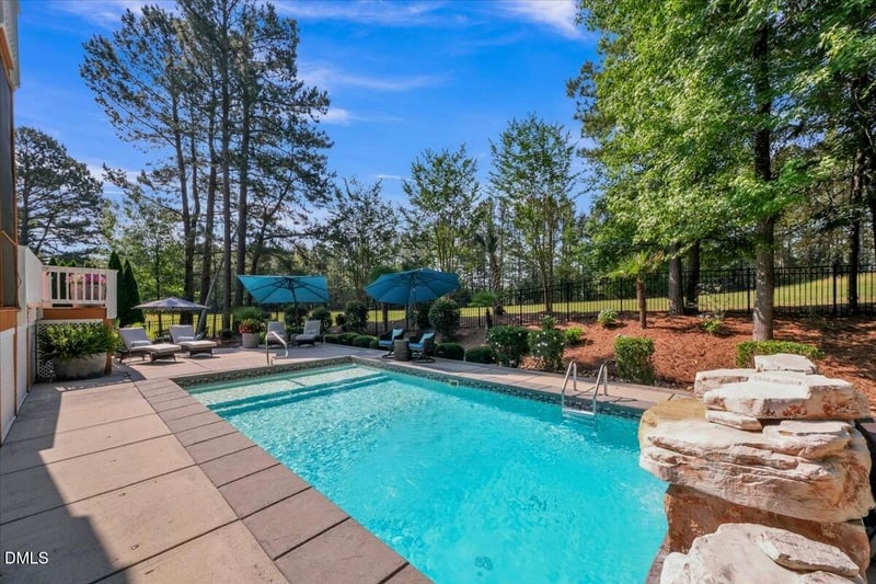 65 Forked Pine Ct, Chapel Hill, NC 27517