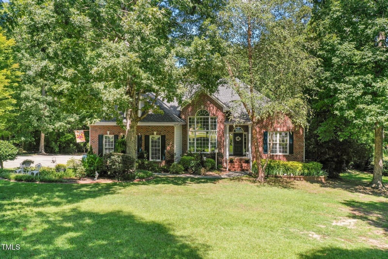 65 Georgetown Woods Dr, Youngsville, NC 27596