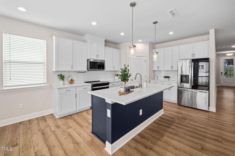 65 Hartford Ln, Fuquay Varina, NC 27526