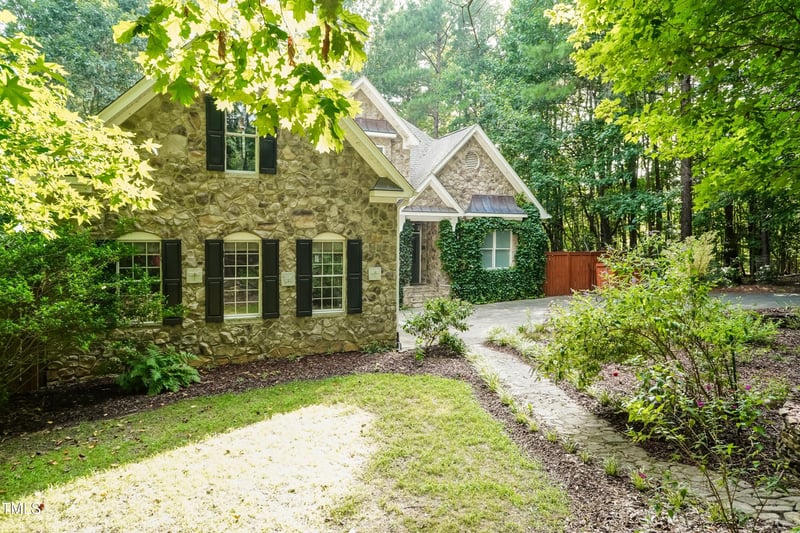 65 Hidden Cove Ct, Youngsville, NC 27596