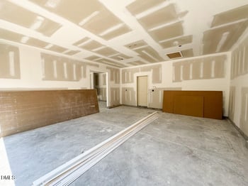 65 Kettle Creek Dr, Zebulon, NC 27597