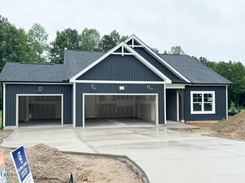 65 Kettle Creek Dr, Zebulon, NC 27597