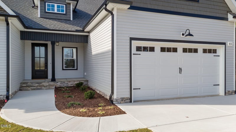 65 Livingston Ln, Zebulon, NC 27597