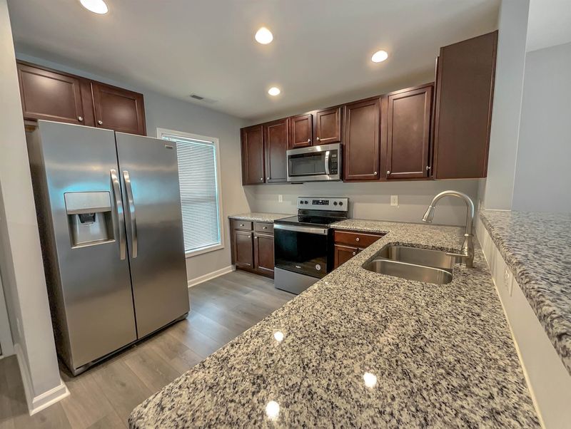 65 Longleaf Pine St, Clayton, NC 27527